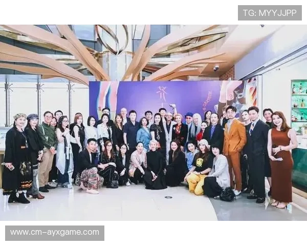 俱乐部开展跨界艺术展提升品牌文化力