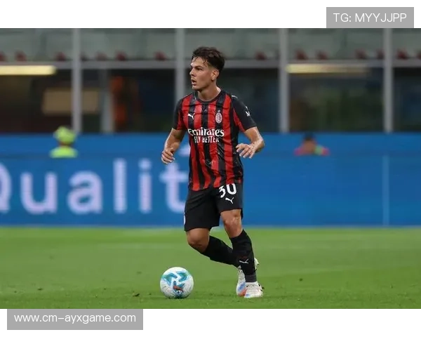 意甲米兰边路插上多次受益，胜利近在眼前