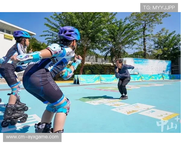 轮滑比赛小将高速过弯展现顶级平衡力