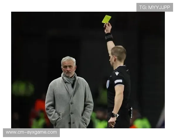 裁判判罚：关键比赛VAR争议引发球迷热议，var裁判有几个